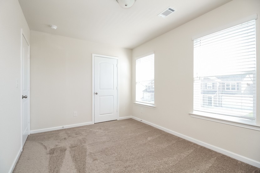 2332 Bee Hive Drive Columbia, TN 38401 - Photo 11 of 18 a view of an empty room with a window