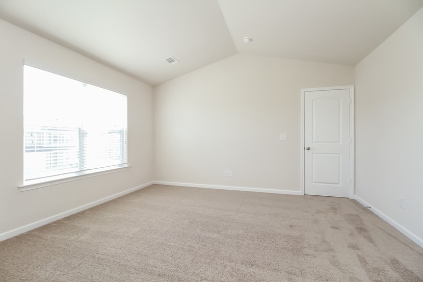 2332 Bee Hive Drive Columbia, TN 38401 - Photo 8 of 18 an empty room with a window