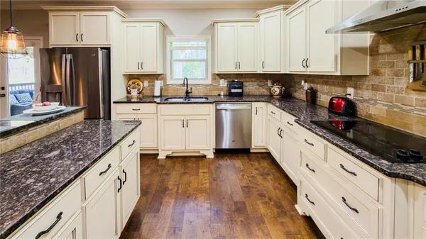 $859,900 | 37 Farmstead Way, Senoia, GA 30276