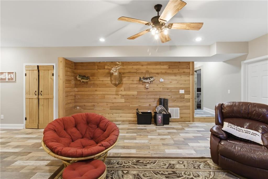 37 Farmstead Way Senoia, GA 30276 - Photo 86 of 121 a living room with furniture