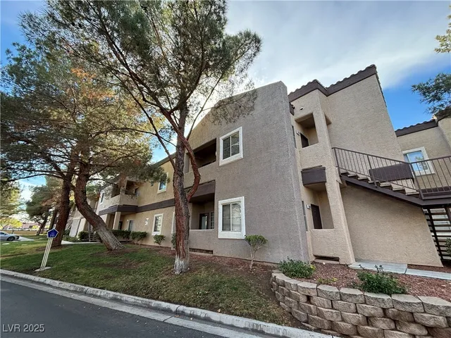 $1,495 | 5250 South Rainbow Boulevard, Unit 2040, Las Vegas, NV 89118