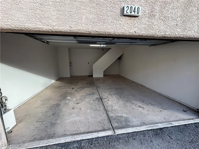 $1,495 | 5250 South Rainbow Boulevard, Unit 2040, Las Vegas, NV 89118