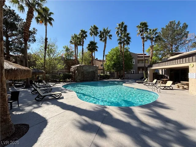 $1,495 | 5250 South Rainbow Boulevard, Unit 2040, Las Vegas, NV 89118