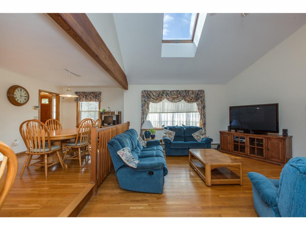 1220 Dunbarton Road Manchester, NH 03102 - Photo 14 of 36