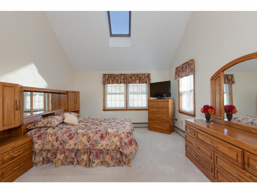 1220 Dunbarton Road Manchester, NH 03102 - Photo 21 of 36