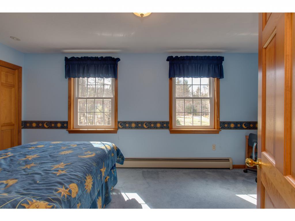 1220 Dunbarton Road Manchester, NH 03102 - Photo 24 of 36