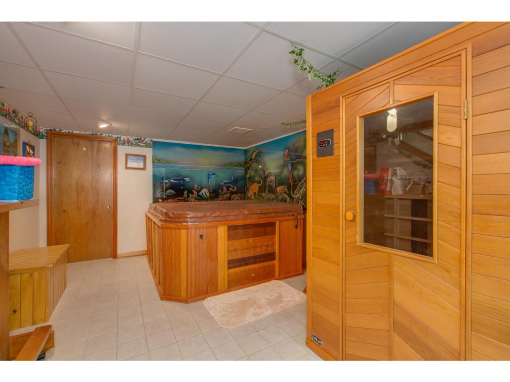 1220 Dunbarton Road Manchester, NH 03102 - Photo 26 of 36