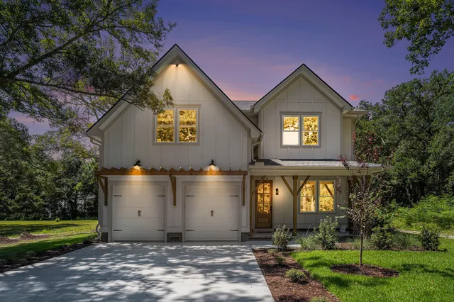 $824,900 | 973 Bellas Lane, Awendaw, SC 29429