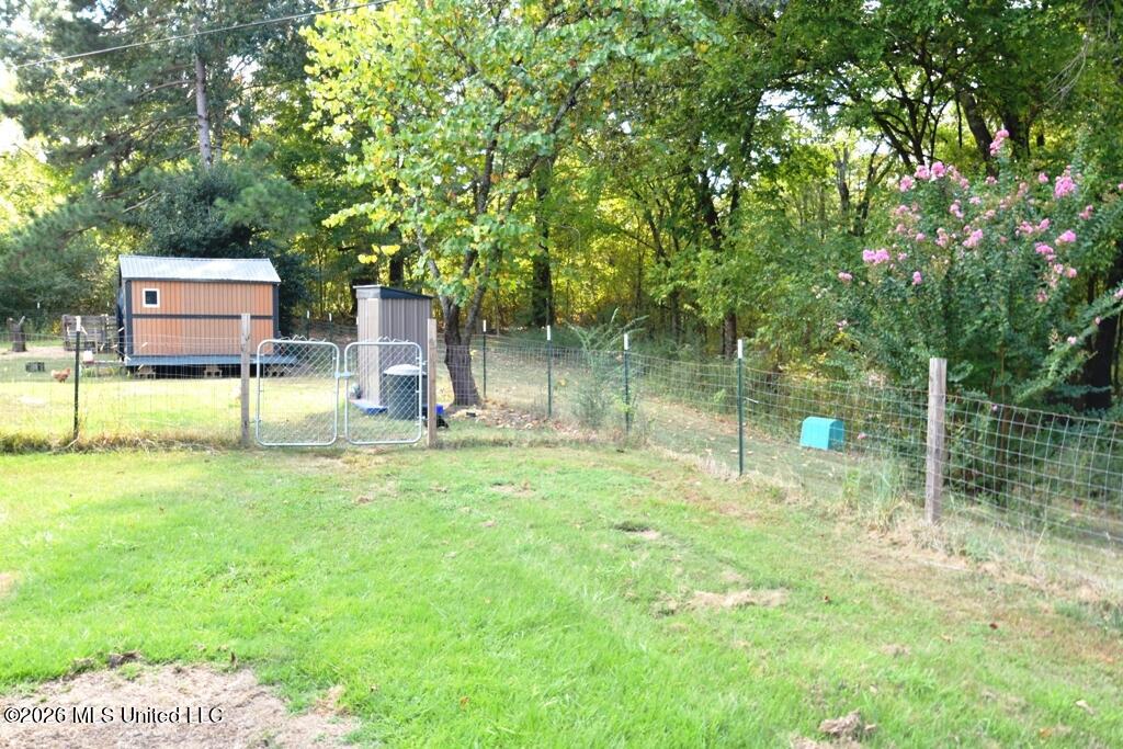 725 Shinault Road Byhalia, MS 38611 - Photo 24 of 39 Yard