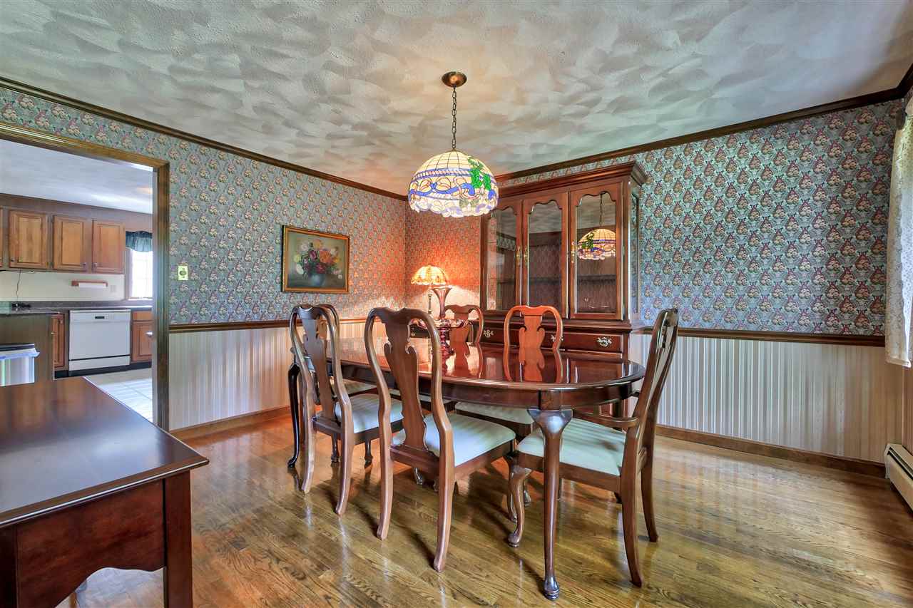 17 Coventry Road Atkinson, NH 03811 - Photo 13 of 38