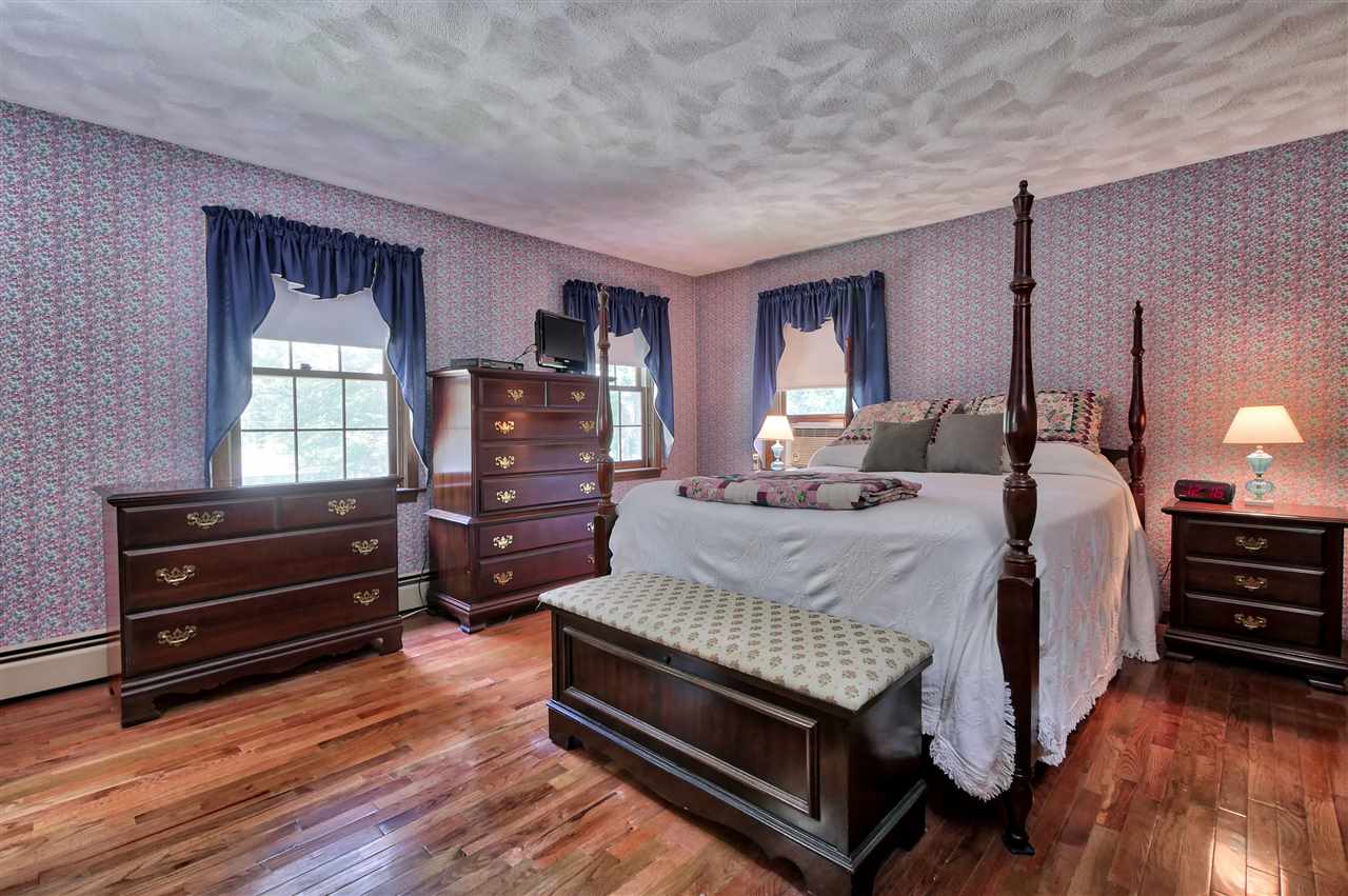 17 Coventry Road Atkinson, NH 03811 - Photo 19 of 38