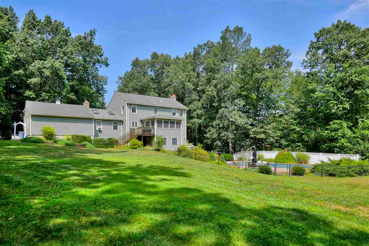 17 Coventry Road Atkinson, NH 03811 - Photo 32 of 38