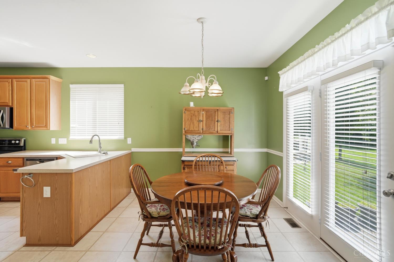 7743 Crystal Cove Pointe Maineville, OH 45039 - Photo 4 of 43