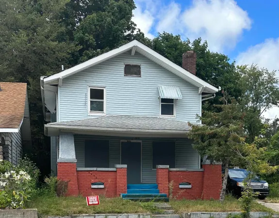 $49,900 | 625 East Dubail Avenue, South Bend, IN 46613