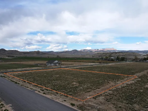 $85,000 | 330 East Center Street, Tropic, UT 84776