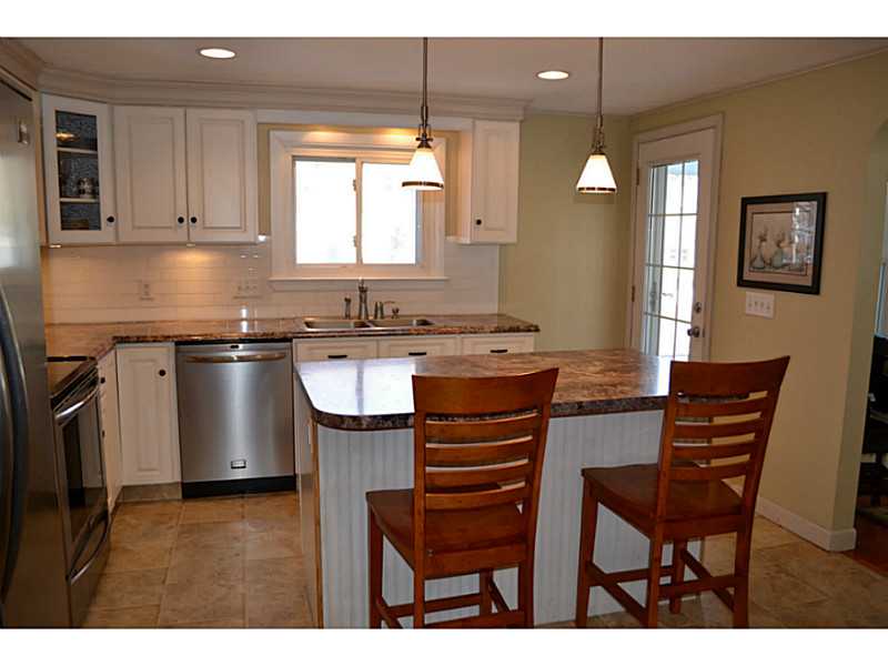 375 New Meadow Road Barrington, RI 02806 - Photo 4 of 16 Kitchen.