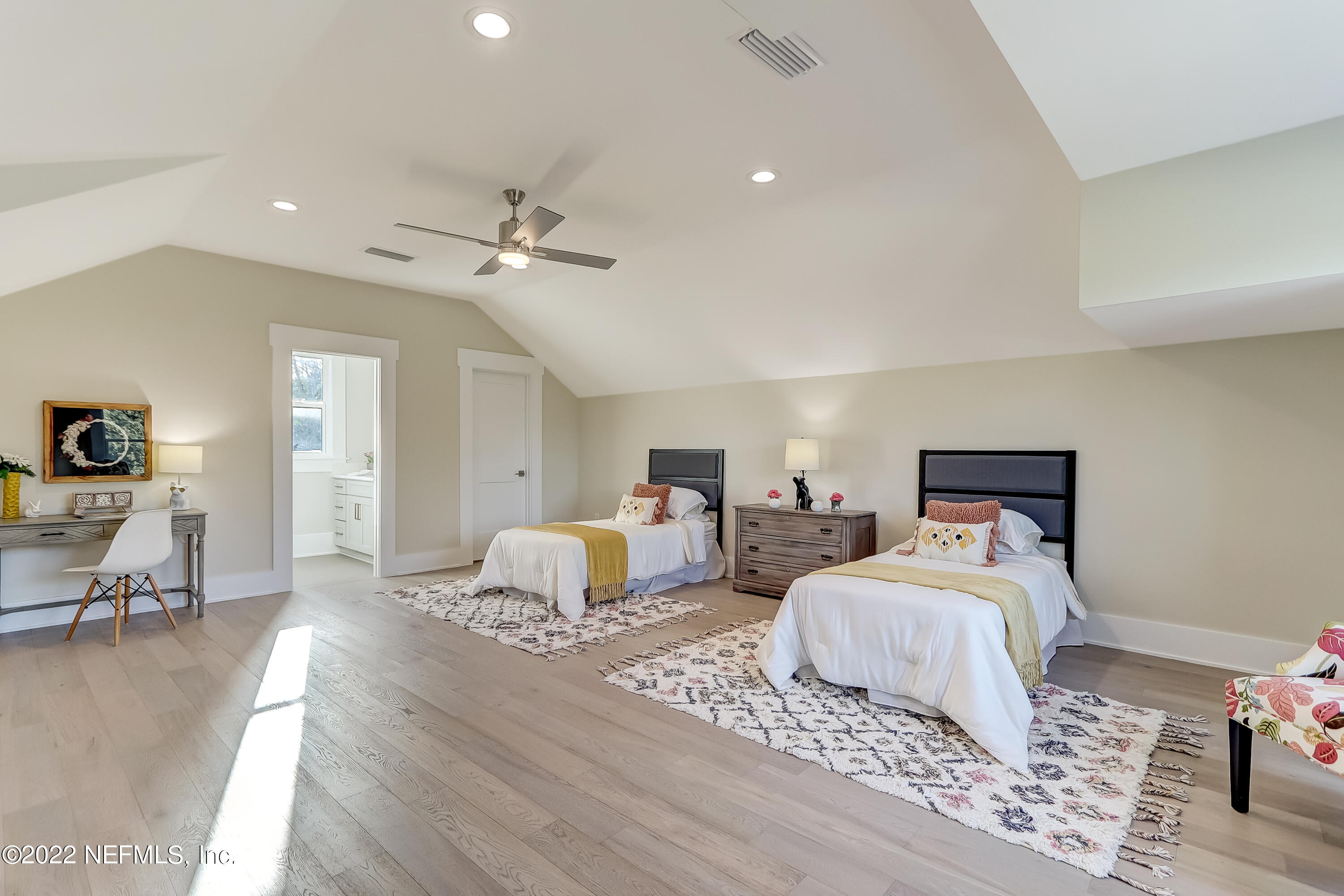 8494 Stables Road Jacksonville, FL 32256 - Photo 57 of 107 Bold City Staging Jacksonville (47)