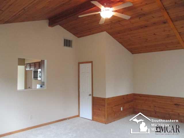 370 Pickard Road Temperance, MI 48182 - Photo 9 of 16 21447504-8.JPG