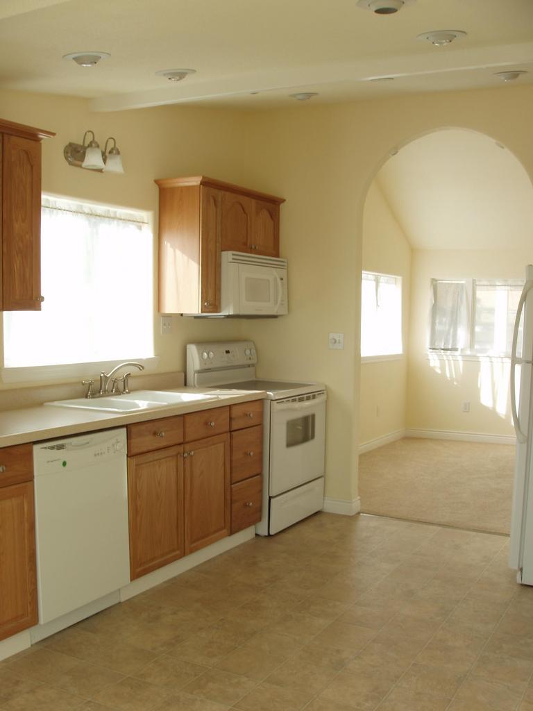 14840 Summitview Ext Road Yakima, WA 98908 - Photo 13 of 19 a bathroom with a granite countertop sink mirror and a