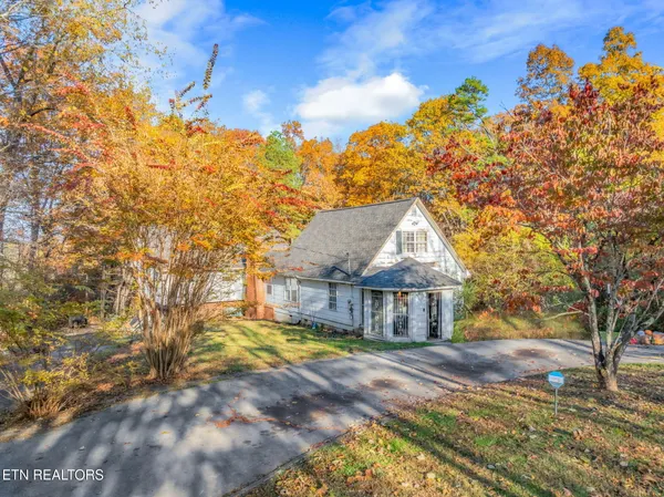 $249,900 | 3607 Airport Road, Rockwood, TN 37854