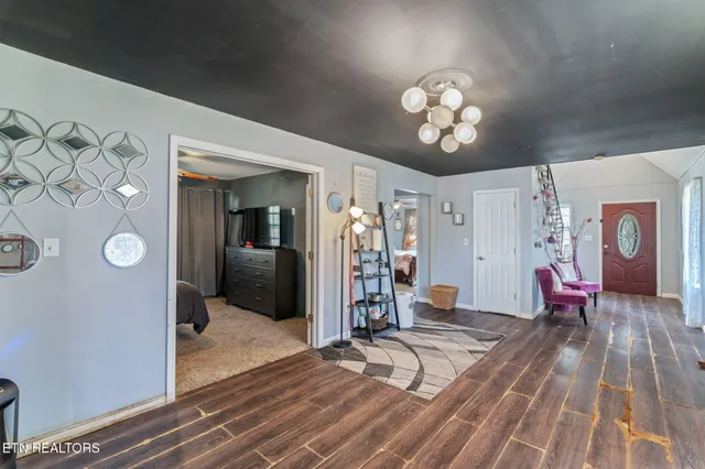 $299,900 | 3607 Airport Road, Rockwood, TN 37854