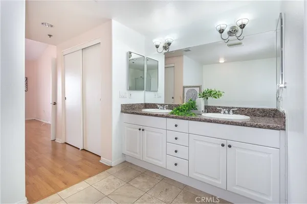 $939,000 | 580 West Main Street, Unit 323, Alhambra, CA 91801