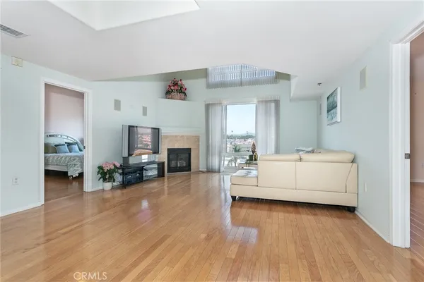 $939,000 | 580 West Main Street, Unit 323, Alhambra, CA 91801