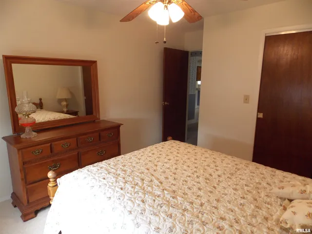 $174,900 | 1722 Frazier Avenue, Centralia, IL 62801