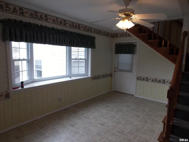 $174,900 | 1722 Frazier Avenue, Centralia, IL 62801