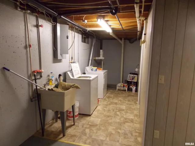 $174,900 | 1722 Frazier Avenue, Centralia, IL 62801