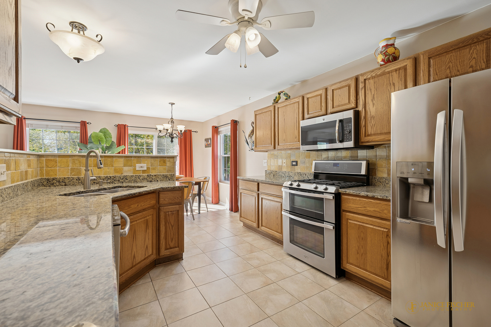 5438 Danbury Circle Lake In The Hills, IL 60156 - Photo 6 of 23