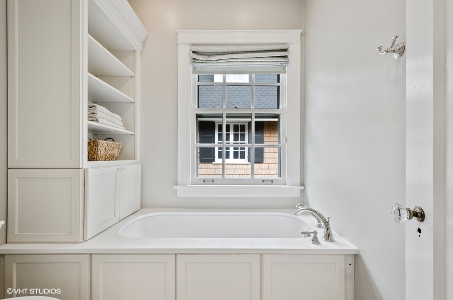 1005 Sheridan Road Evanston, IL 60202 - Photo 36 of 66