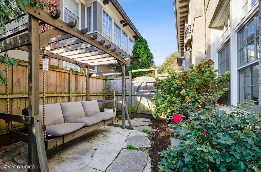 1005 Sheridan Road Evanston, IL 60202 - Photo 47 of 66