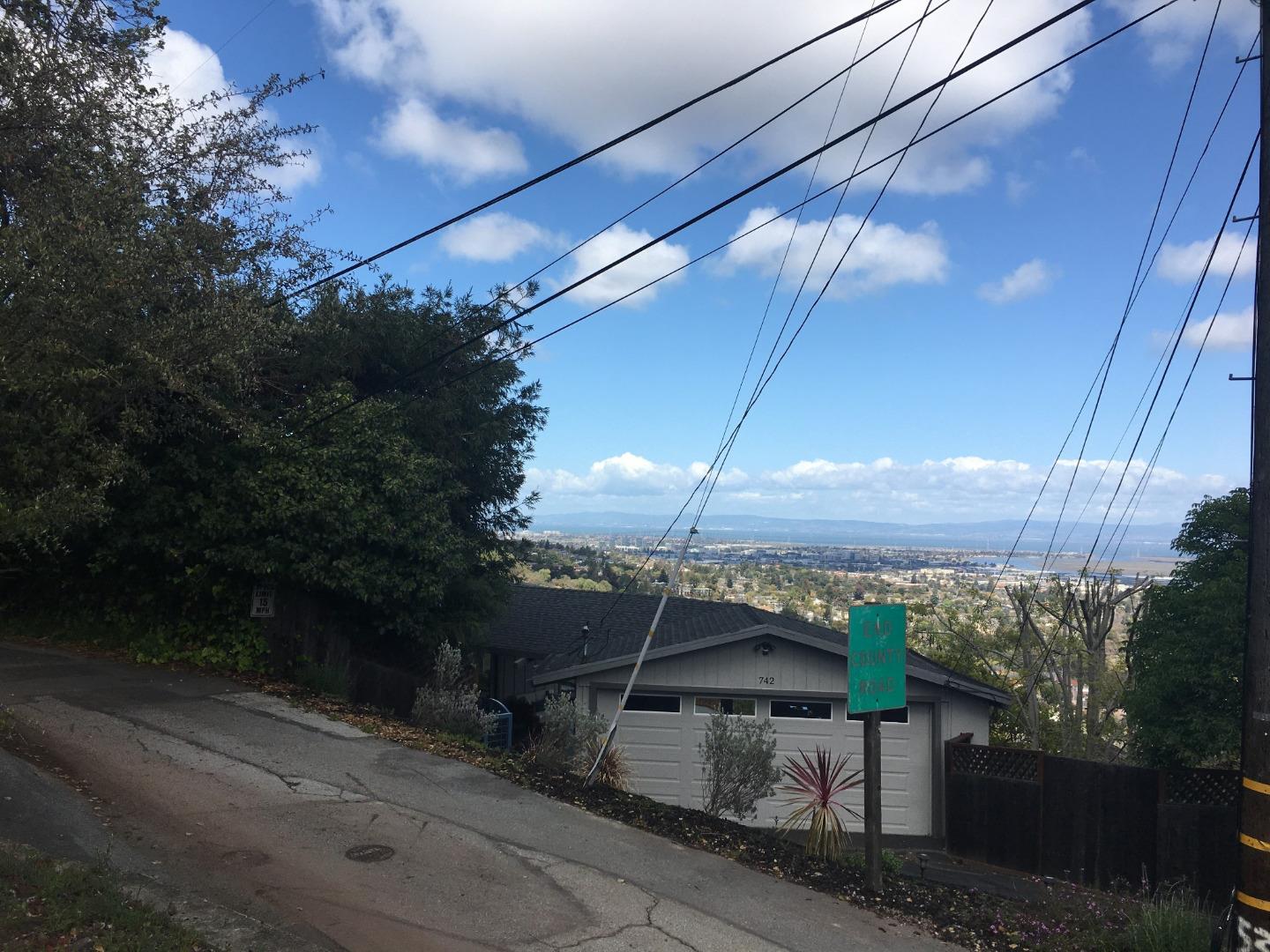 758 Loma Redwood City, CA 94062 - Photo 5 of 16 a view of a balcony with a swing