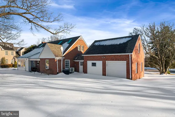 $4,800 | 1688 Chain Bridge Road, McLean, VA 22101