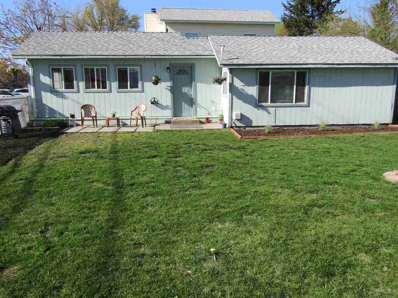 1404 North Vista Road Spokane Valley, WA 99212 - Photo 3 of 13 Gallery Image 3