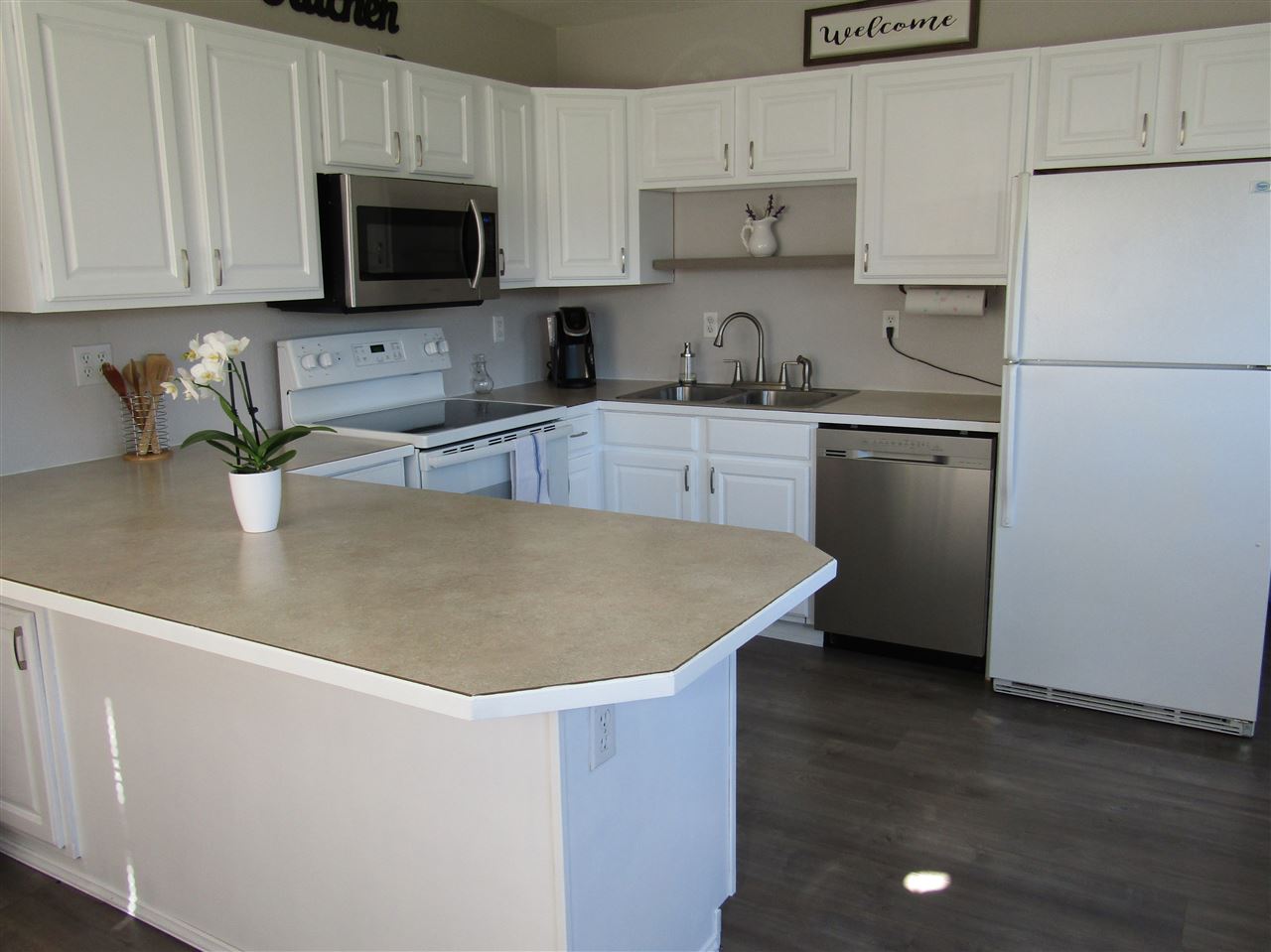 1404 North Vista Road Spokane Valley, WA 99212 - Photo 5 of 13 Gallery Image 5