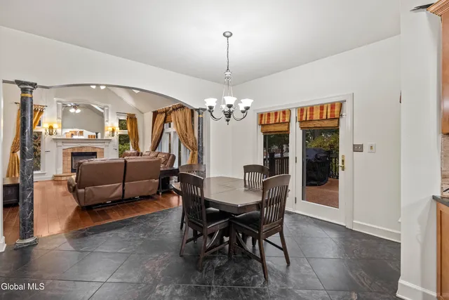 $749,900 | 2027 Dobie Lane, Guilderland, NY 12303