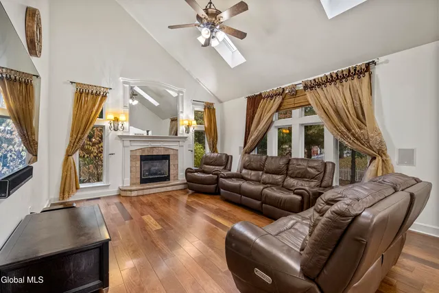 $749,900 | 2027 Dobie Lane, Guilderland, NY 12303