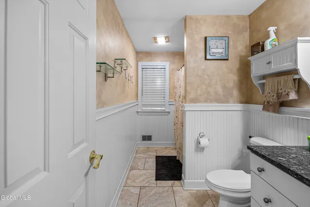 $749,900 | 2027 Dobie Lane, Guilderland, NY 12303