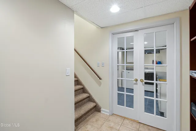 $749,900 | 2027 Dobie Lane, Guilderland, NY 12303