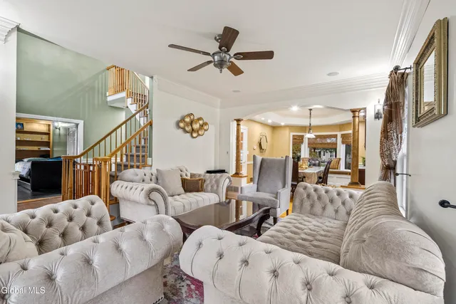 $749,900 | 2027 Dobie Lane, Guilderland, NY 12303