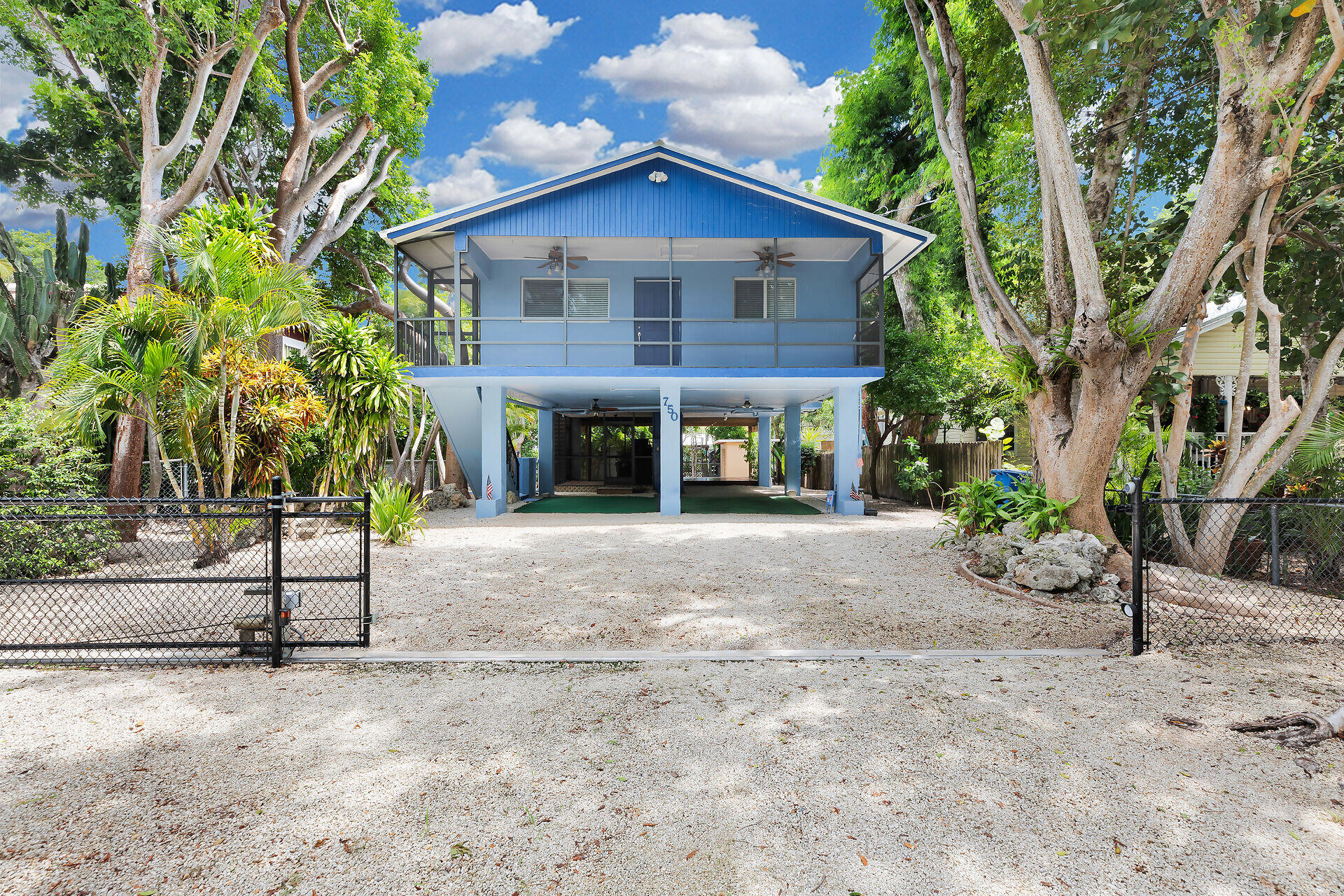 750 Madrid Road Key Largo, FL 33037 - Photo 5 of 37 virtual-tour-365782-mls-high-res-image-5