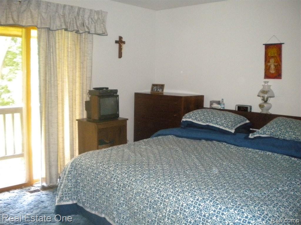 1181 Kingsview Avenue Rochester, MI 48309 - Photo 18 of 23 DSCN2148.JPG