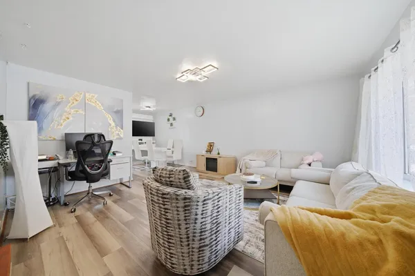 $385,000 | 6030 North Winchester Avenue, Unit C, Chicago, IL 60660