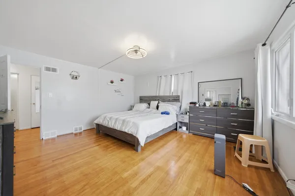 $385,000 | 6030 North Winchester Avenue, Unit C, Chicago, IL 60660