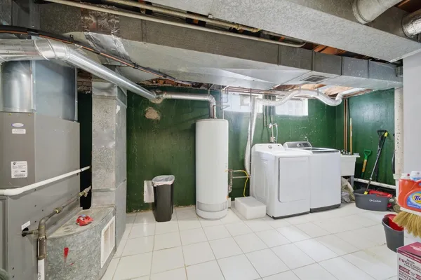 $385,000 | 6030 North Winchester Avenue, Unit C, Chicago, IL 60660