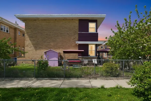 $385,000 | 6030 North Winchester Avenue, Unit C, Chicago, IL 60660