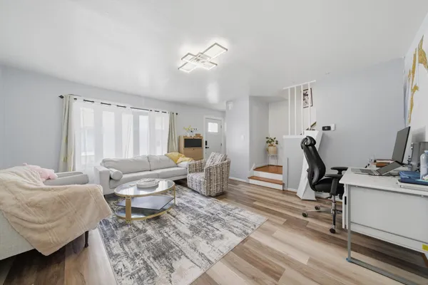 $385,000 | 6030 North Winchester Avenue, Unit C, Chicago, IL 60660