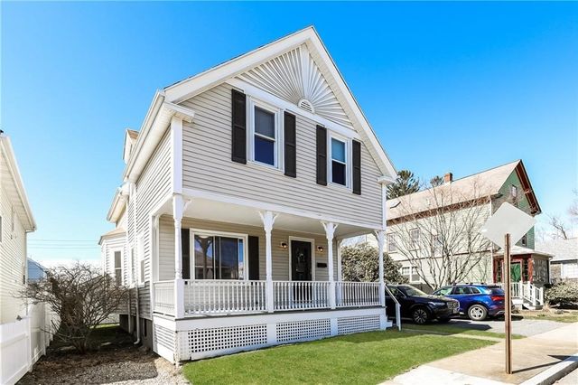 $3,600 | 19 County Street, Newport, RI 02840